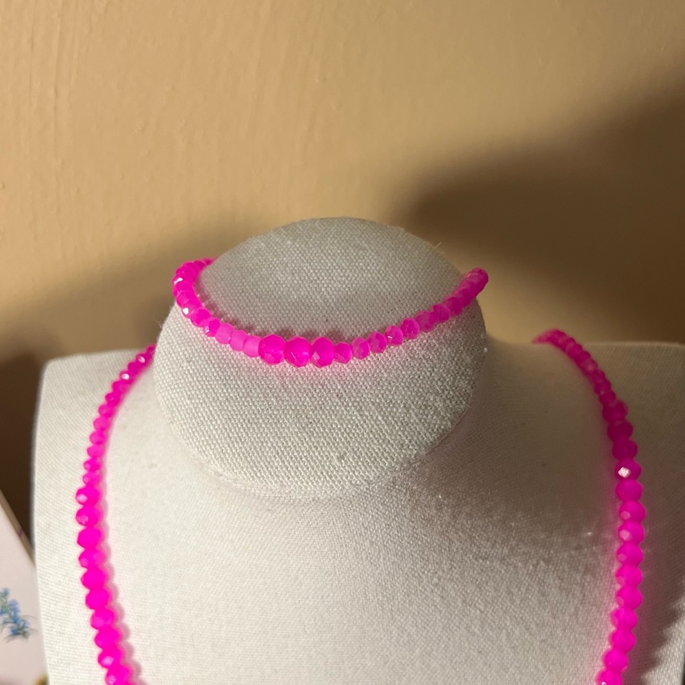 Hot Pink Glass Beaded Artisan Necklace w/ pendant (& matching bracelet) - Picture 5 of 5